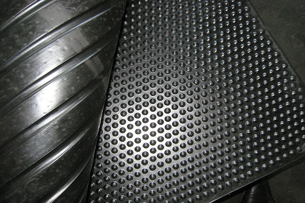 stable mats